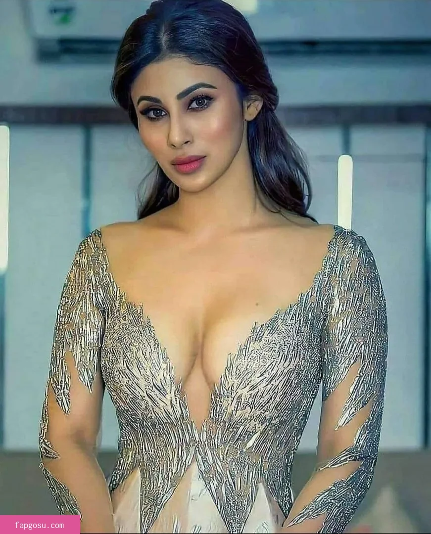 Mouni Roy