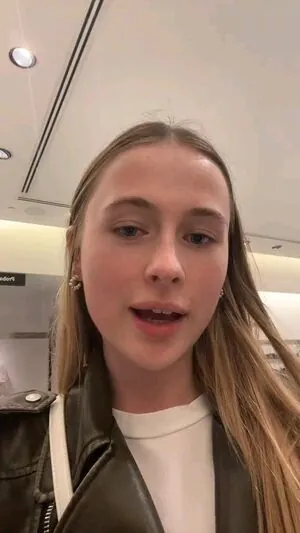Marie-Sophie content
