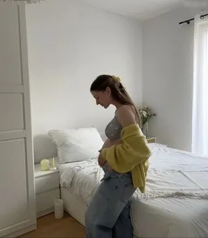 Marie-Sophie content