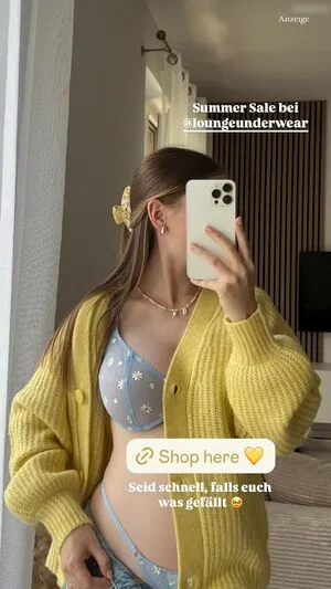 Marie-Sophie content