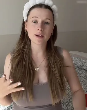 Marie-Sophie content