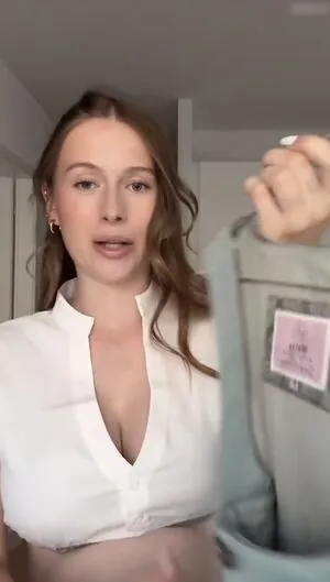 Marie-Sophie content