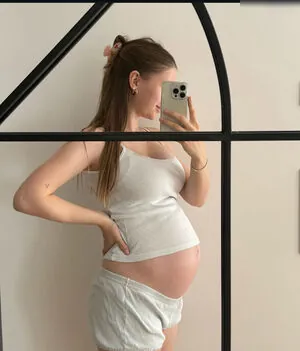 Marie-Sophie content