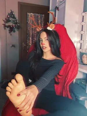 Mona Schon content