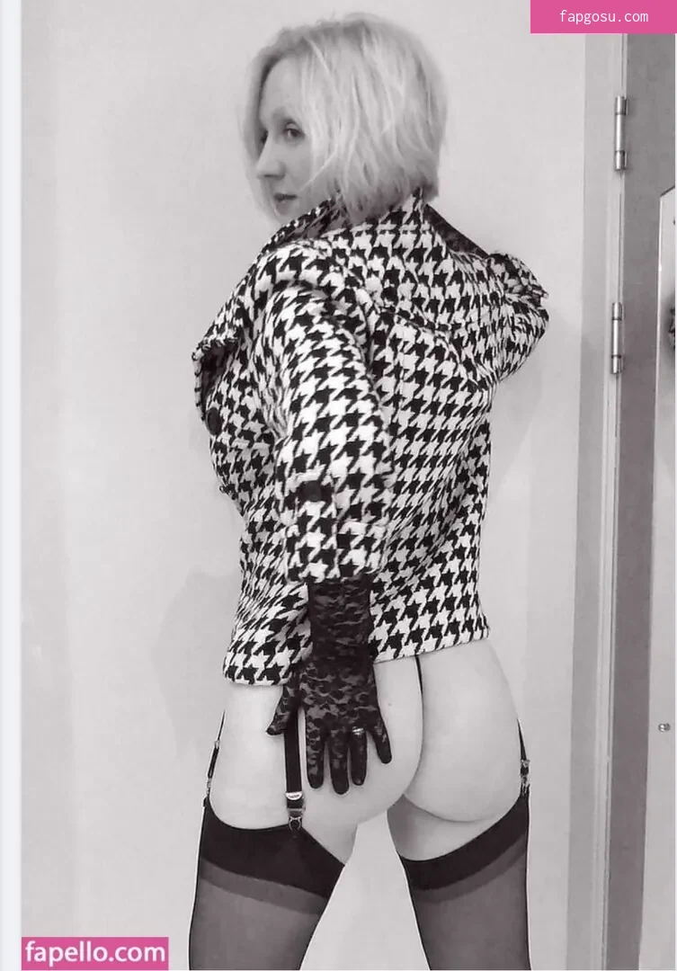 Mrs S Stockings