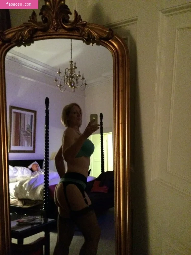 Mrs S Stockings