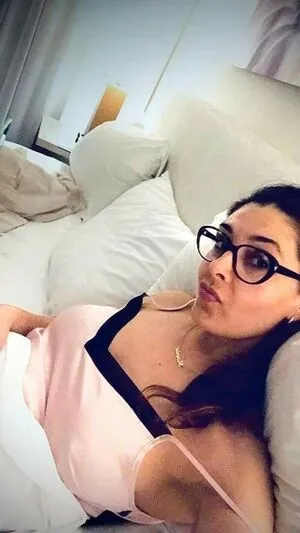 Mayrin Villanueva content