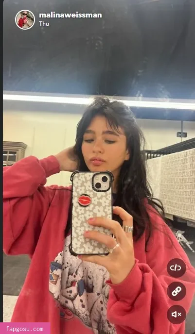 Malina Weissman