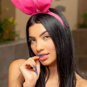 Miaqueen1_ Woman_wow