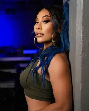 Mia Yim