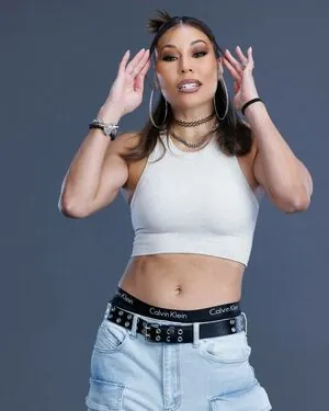 Mia Yim