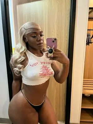 Nanaxo_01 content