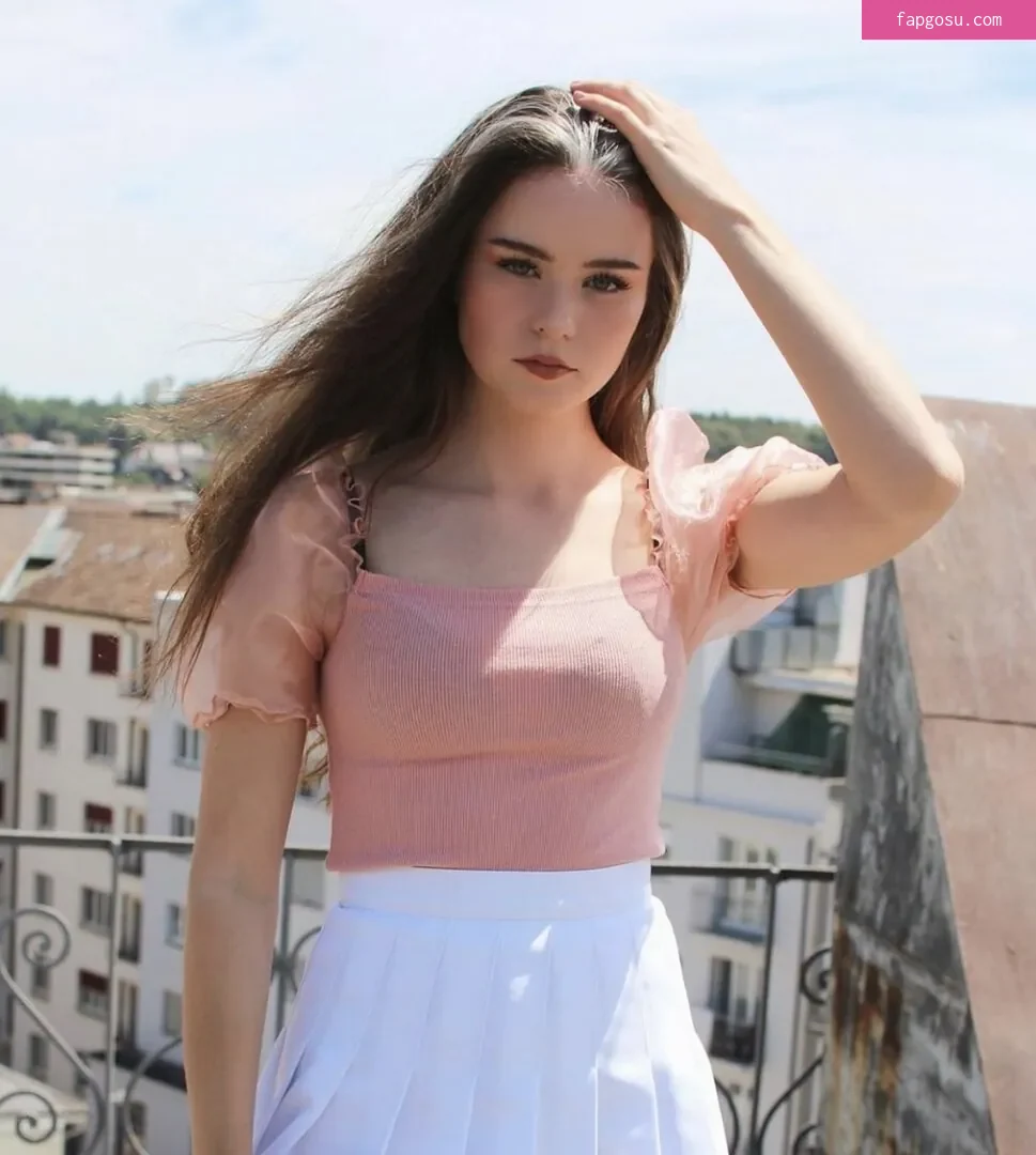nadinebreaty