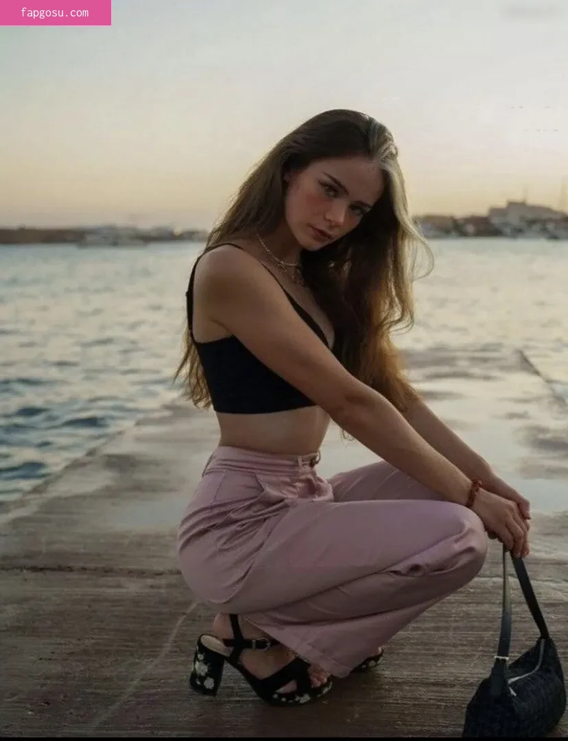 nadinebreaty - Photo #96