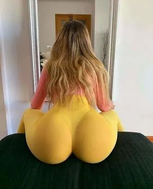 Naiara Bleu content
