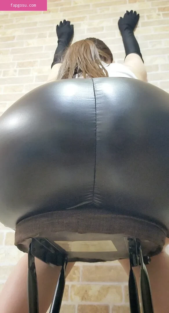 nene_booty