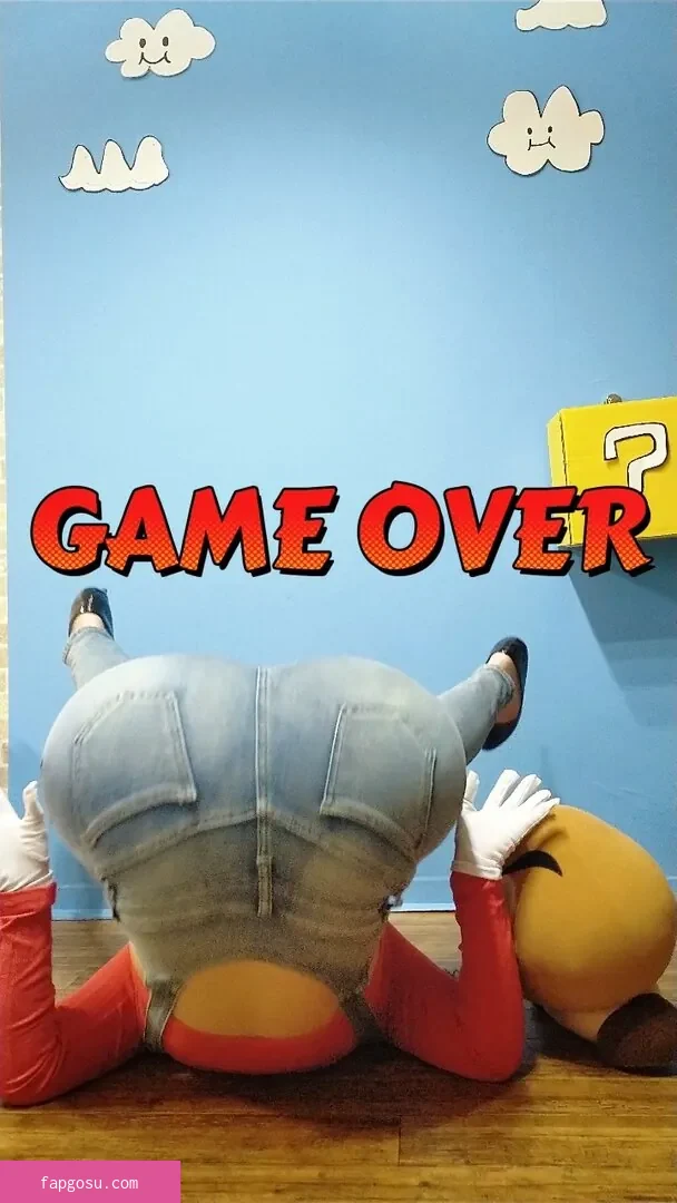 nene_booty