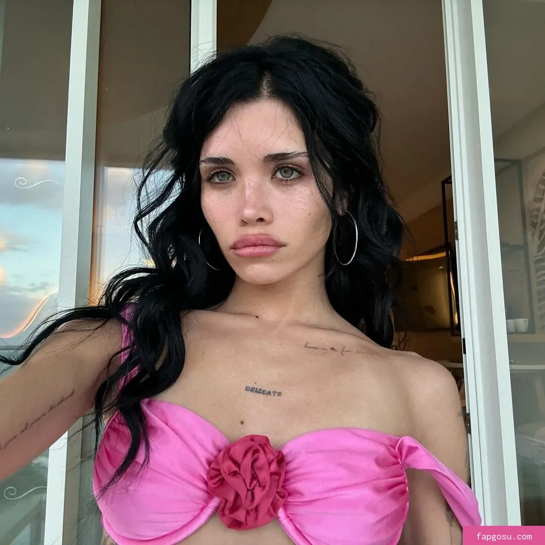 Nessa Barrett