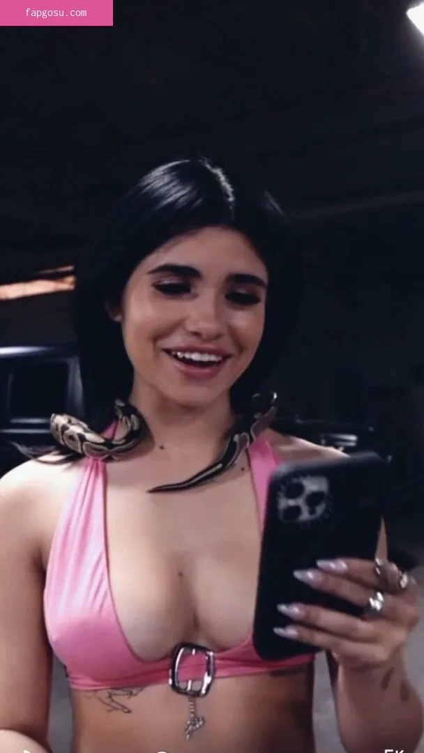 Nessa Barrett