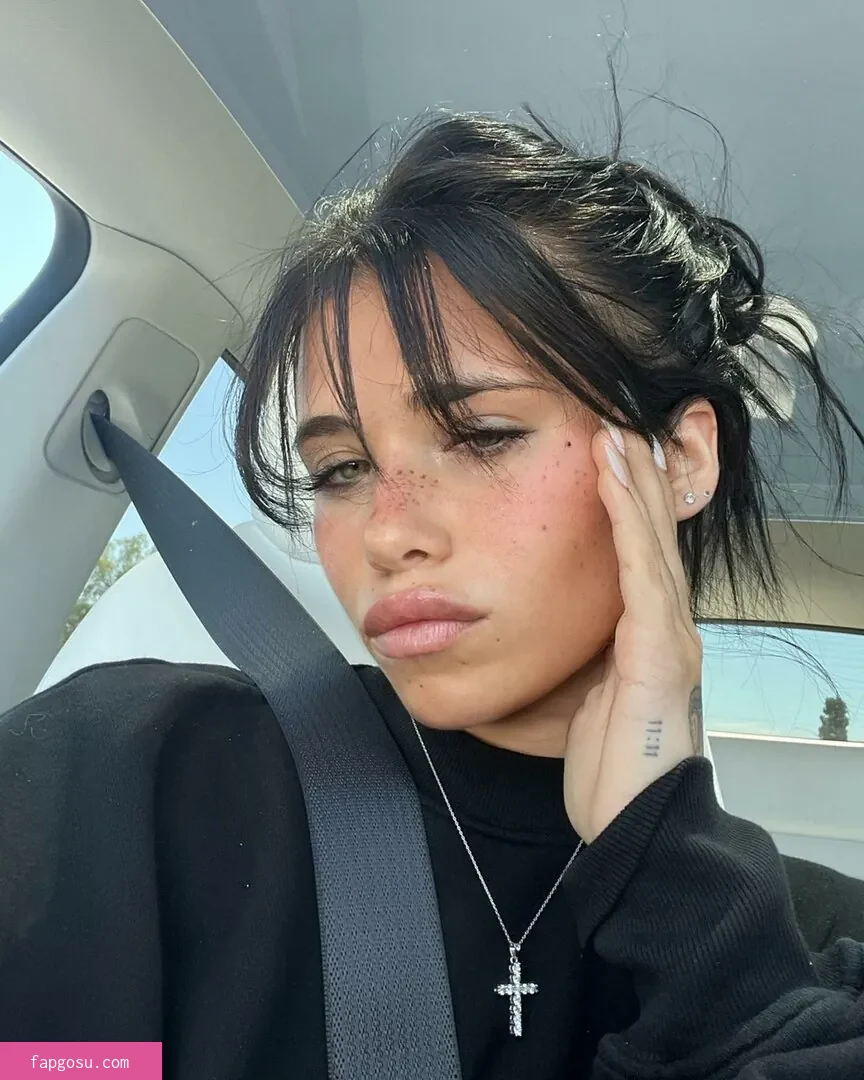 Nessa Barrett