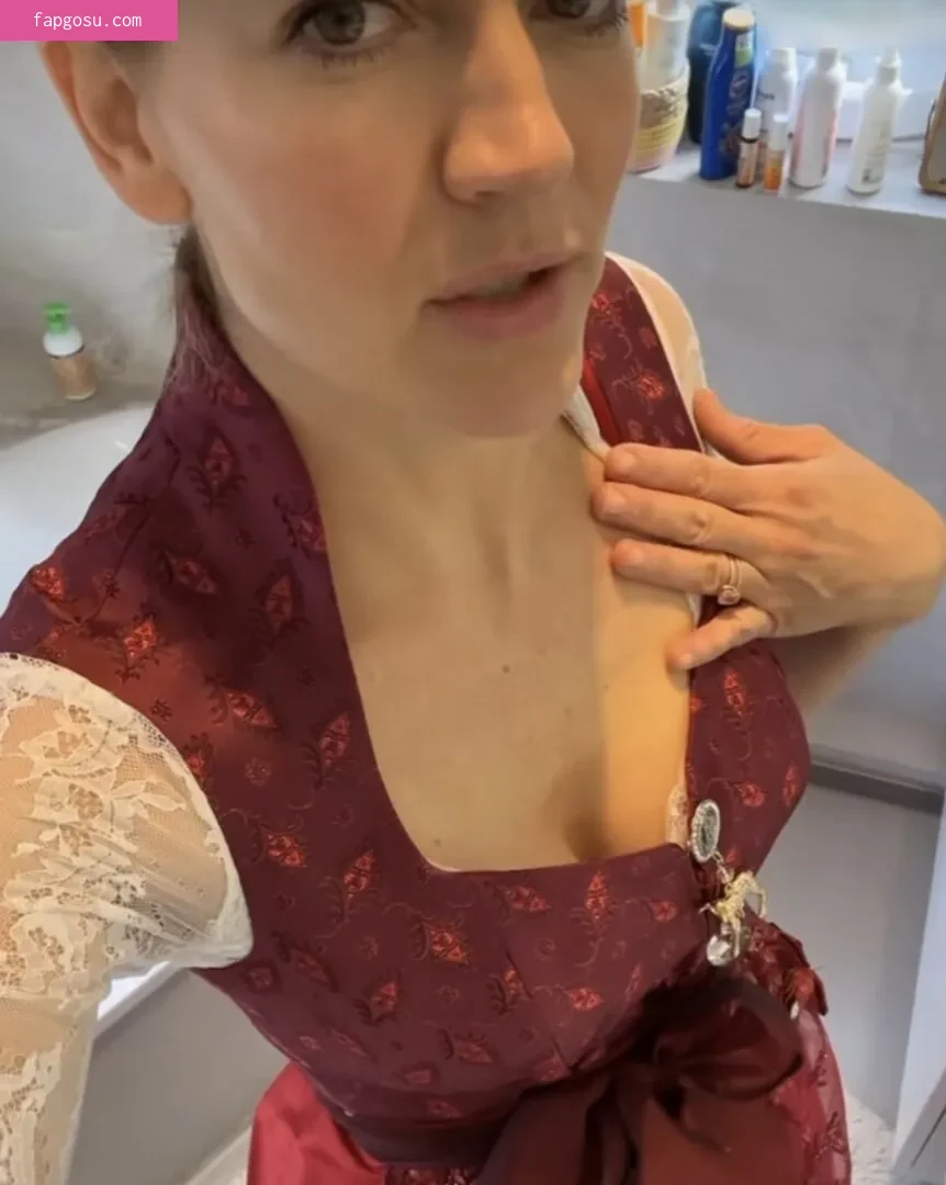 Nina Bott