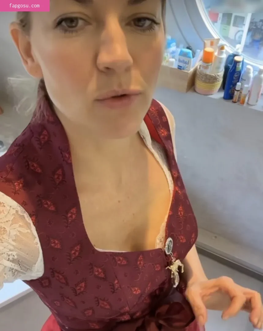 Nina Bott