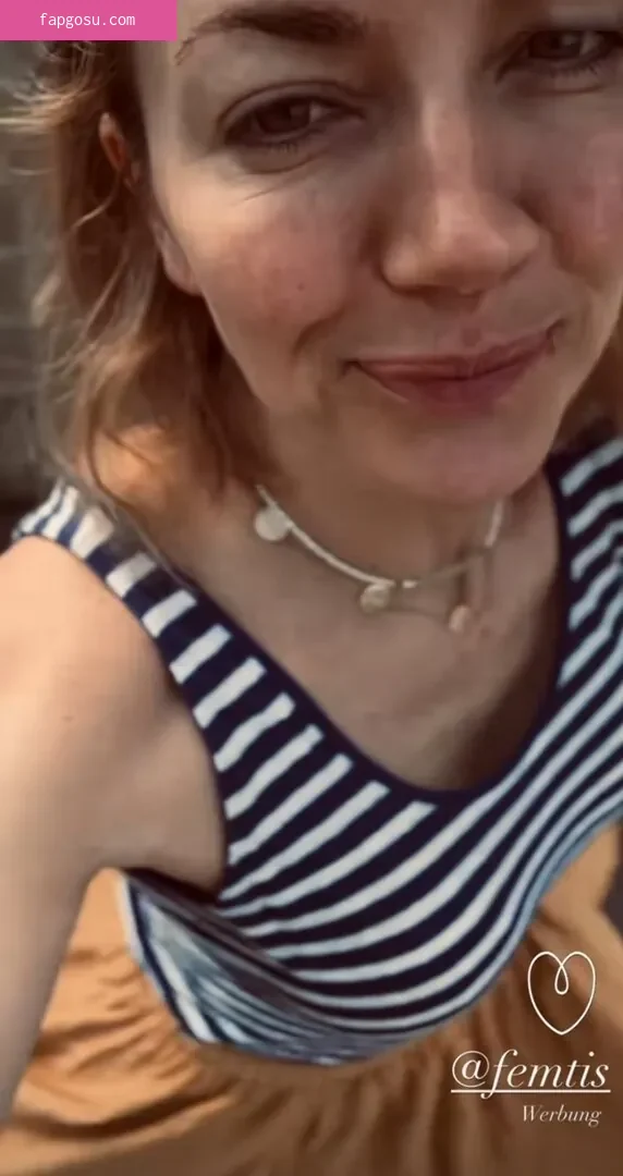 Nina Bott