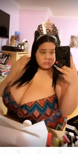Nyx.Buxom content