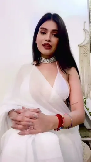 Nidhi Chaudhary content