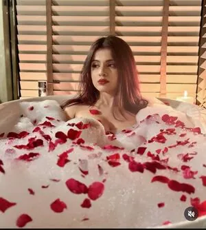 Nidhi Chaudhary content
