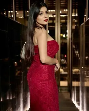 Nidhi Chaudhary content