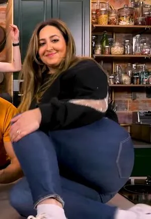 Nicole Enayati content