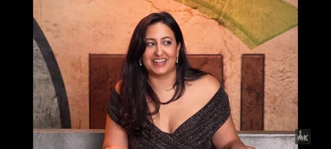 Nicole Enayati content