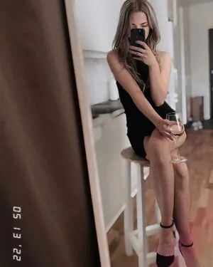 Nora Hedman content