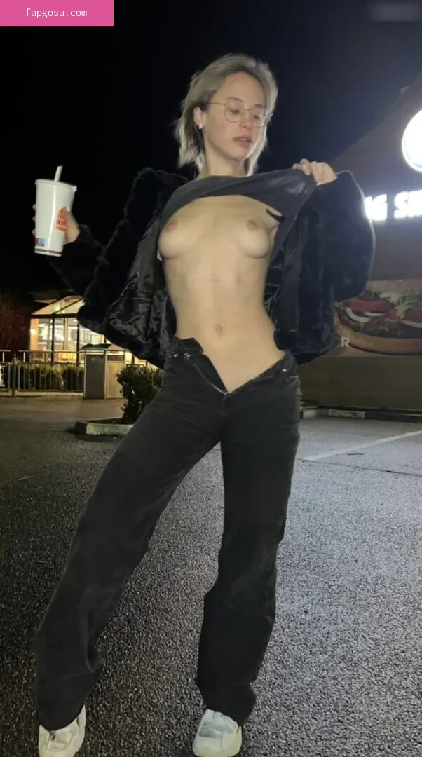 Nina Joy