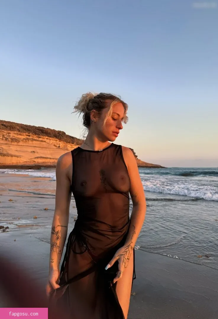 Nina Joy