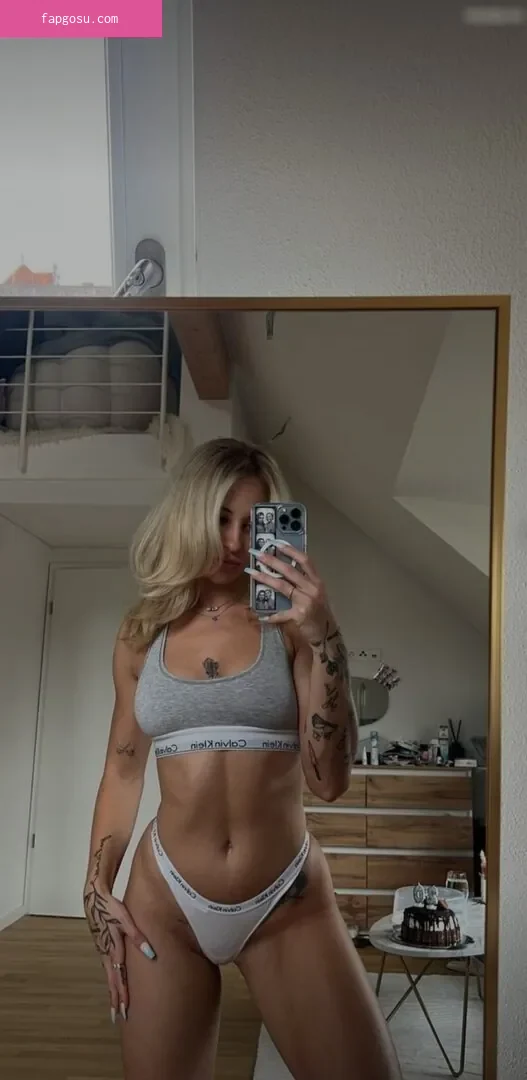 Nina Joy
