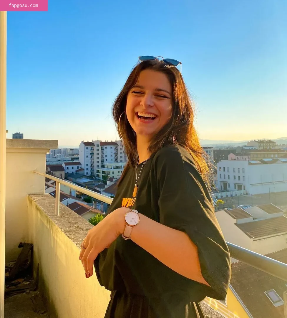 Nina Joy