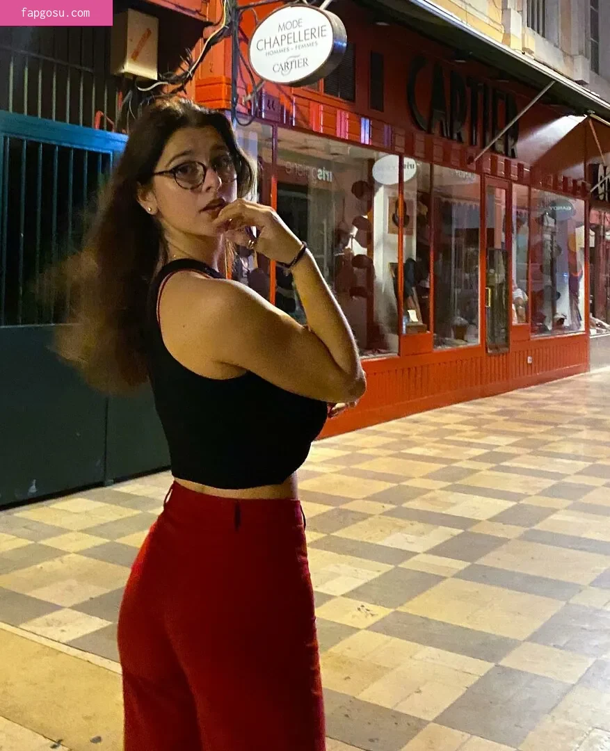 Nina Joy