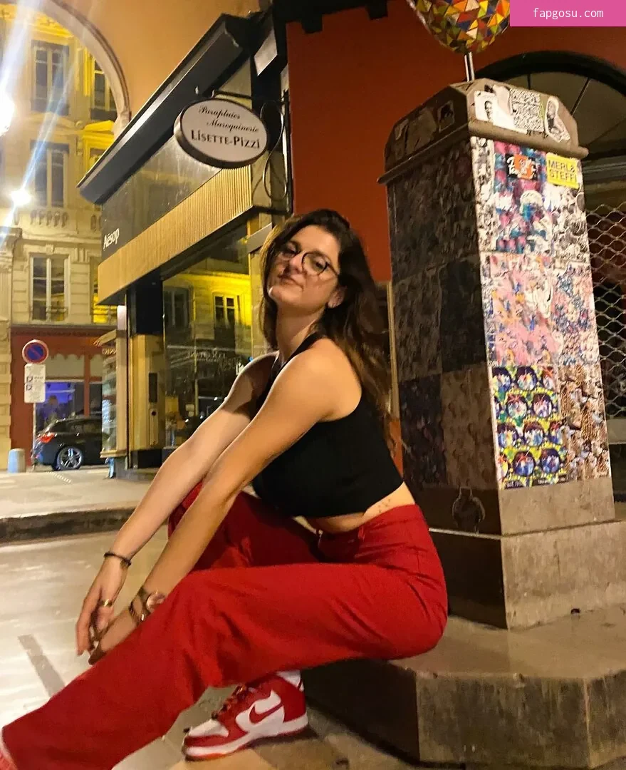 Nina Joy