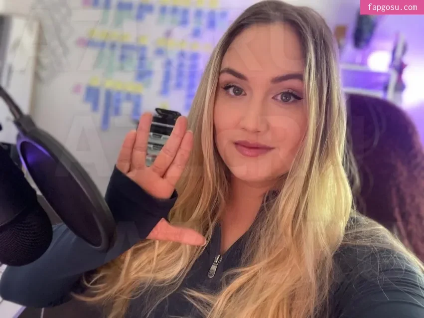 Naomi Kyle