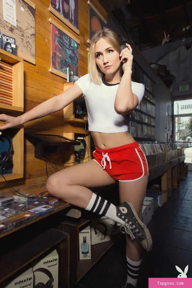 Naomi Kyle
