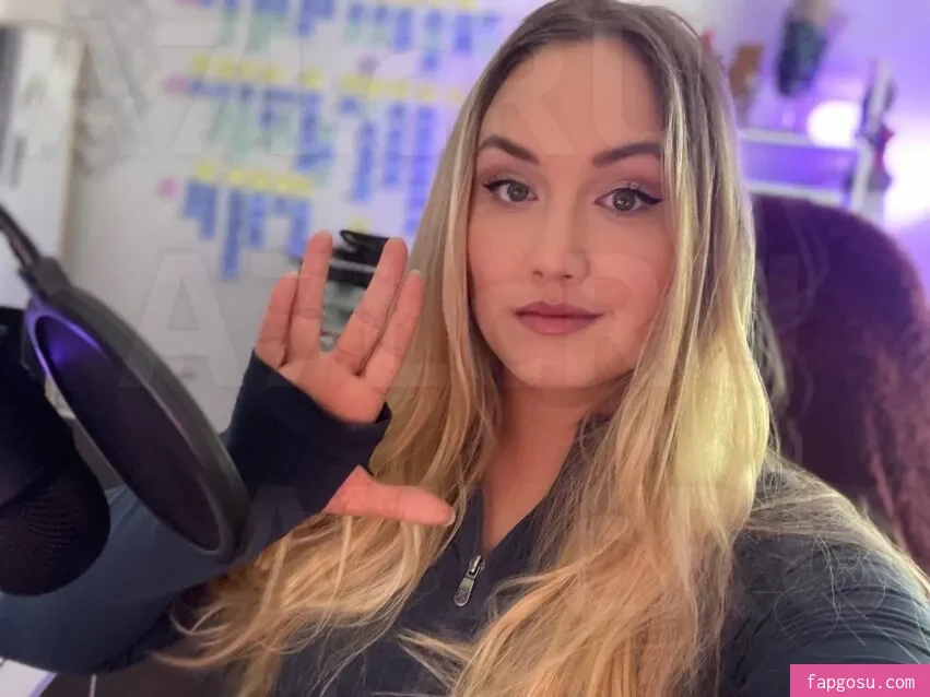 Naomi Kyle