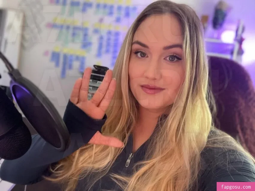 Naomi Kyle