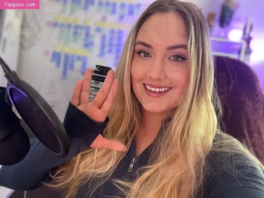 Naomi Kyle