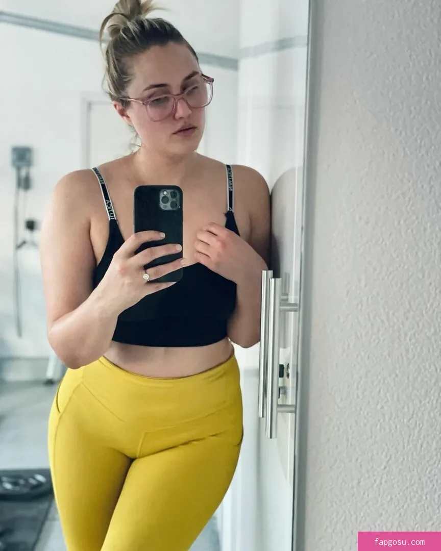 Naomi Kyle