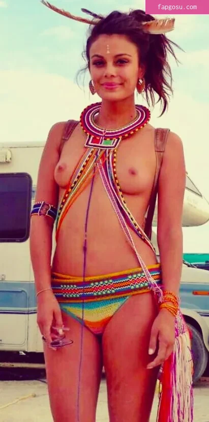 Nathalie Kelley