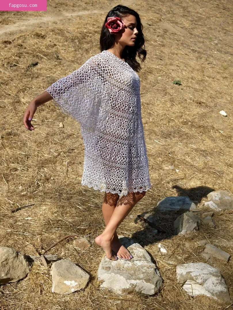 Nathalie Kelley