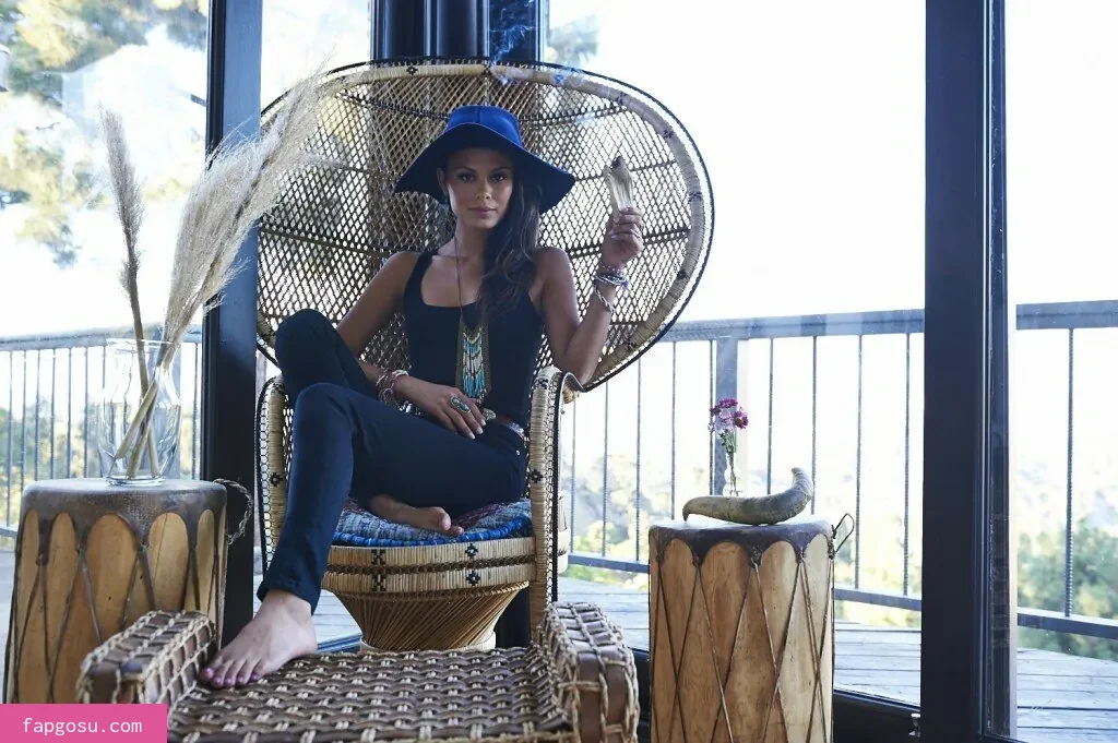Nathalie Kelley