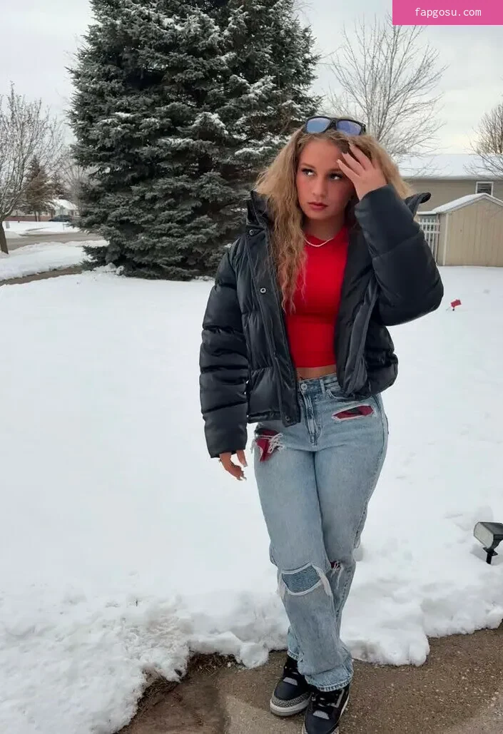 Navaya Marie